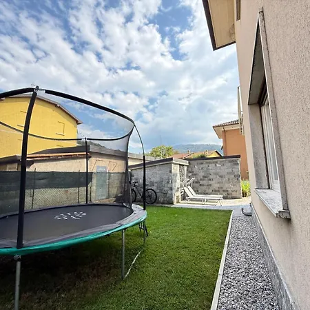 Monty's House Apartamento *