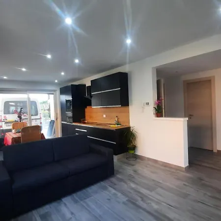 Monty's House Appartamento *